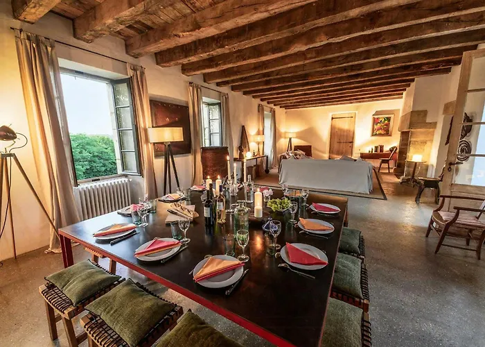 펜션 Historic Estate Overlooking The Dordogne